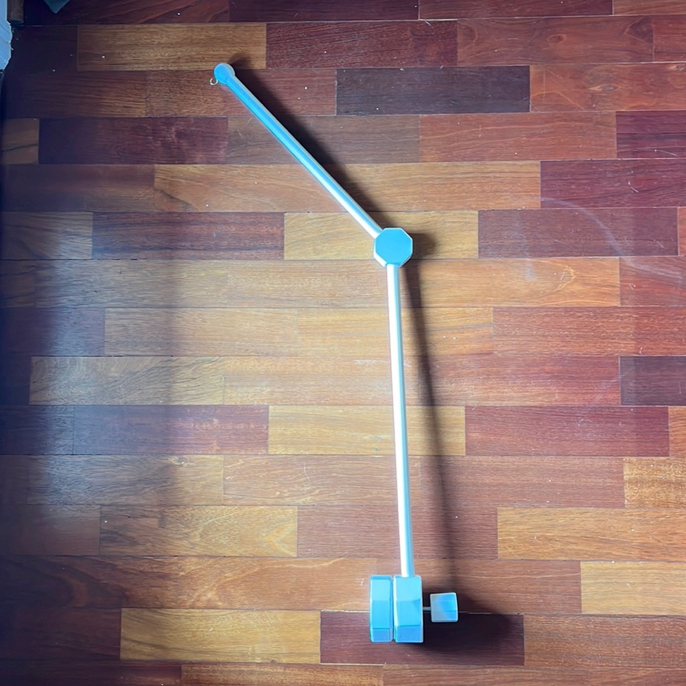 Nestig Mobile Arm in White